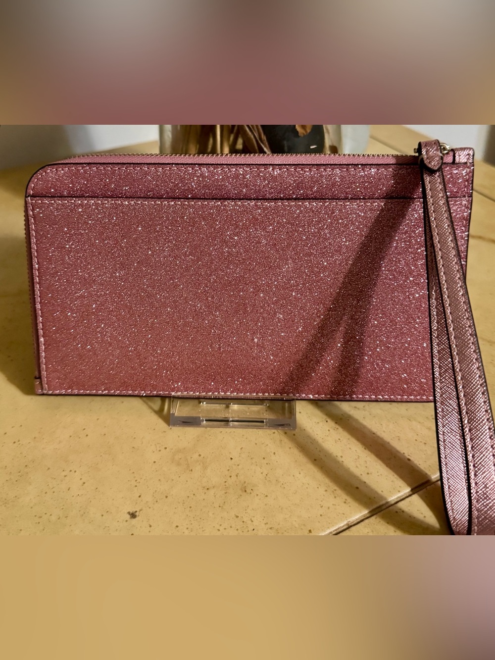 kate spade Glitter Zip Clutch in Sparkling Rose NWOT - Picture 3 of 8